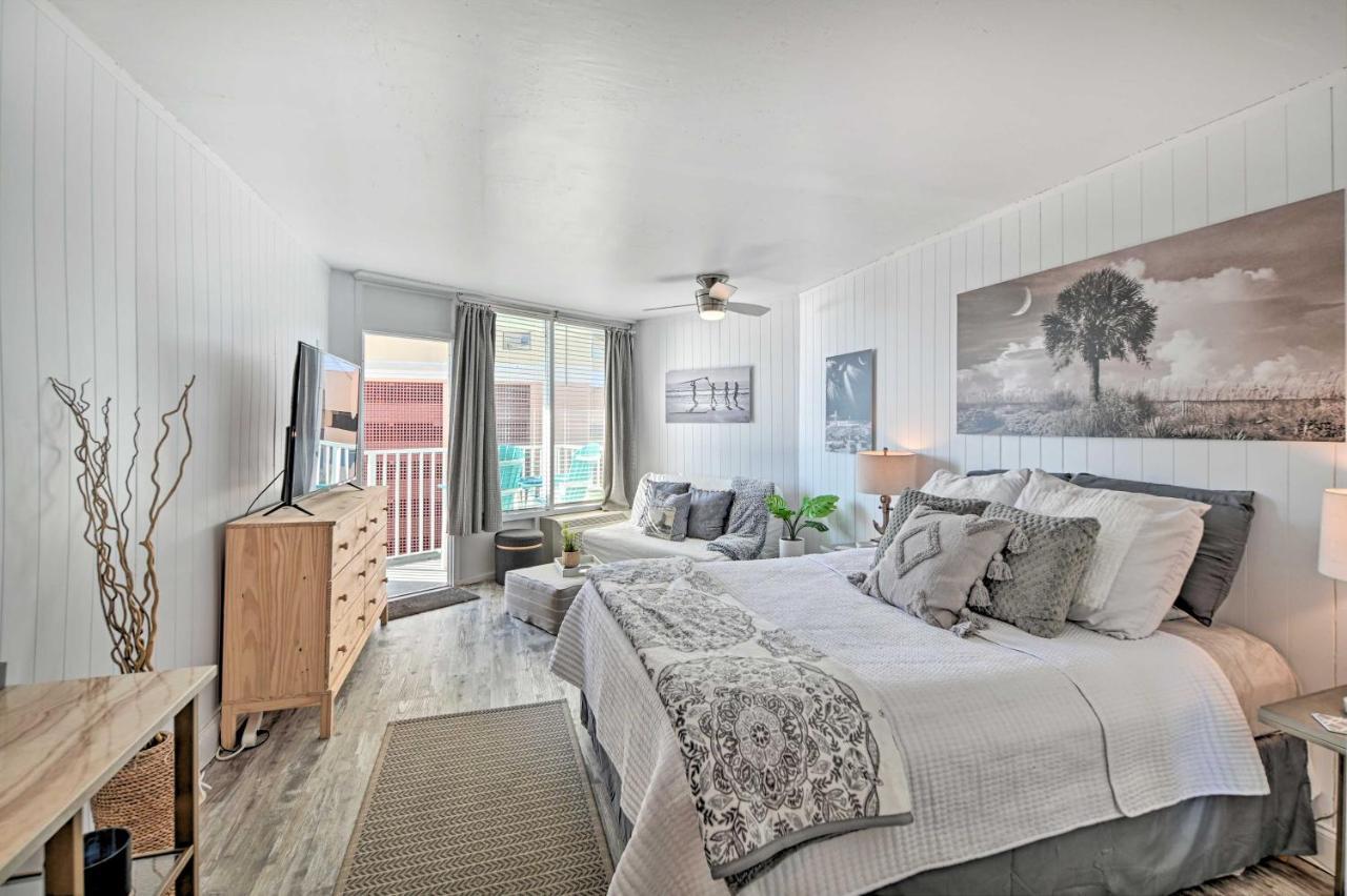 Beachfront Condo In Myrtle Beach With Pool Access Екстериор снимка