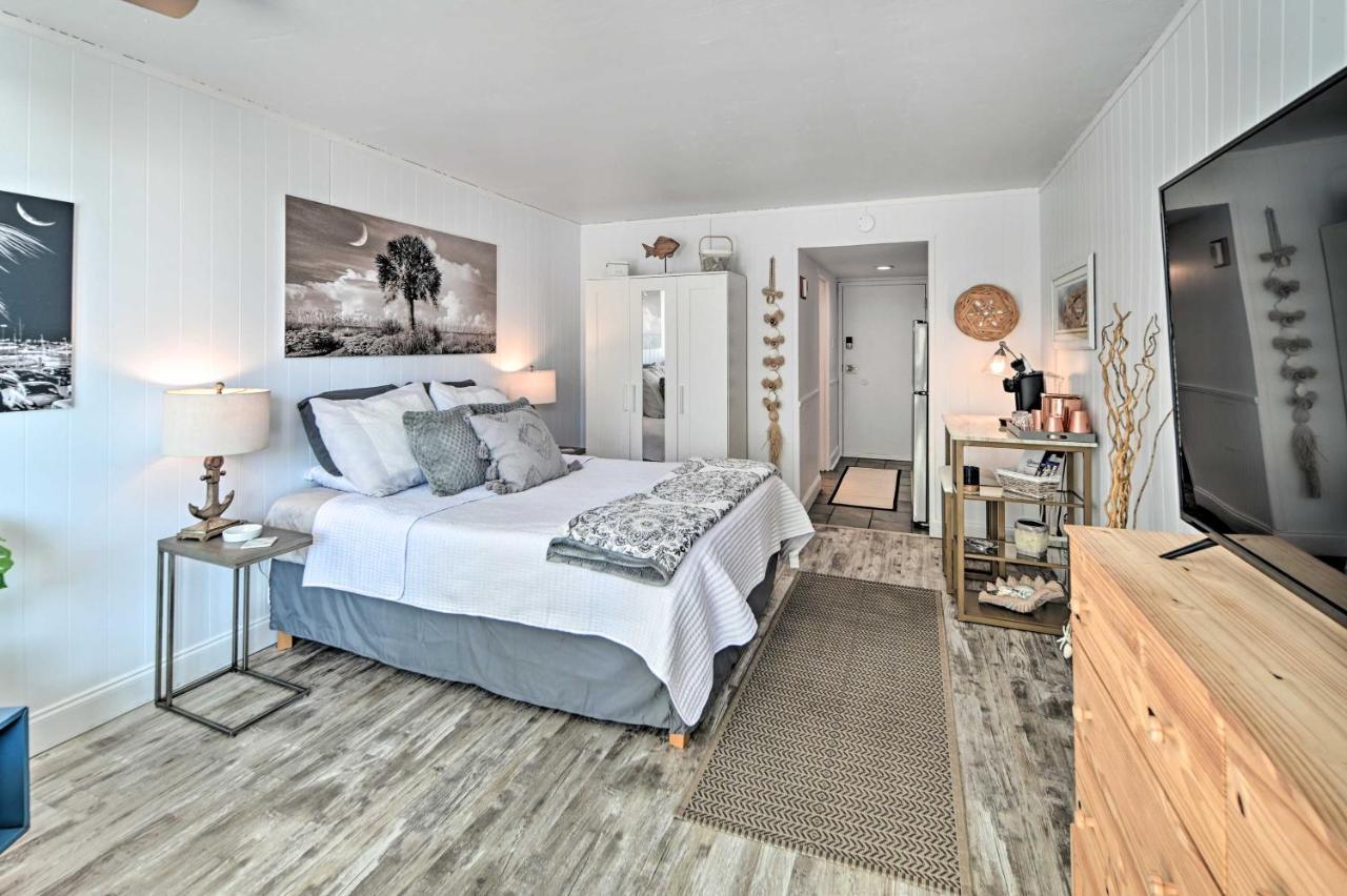 Beachfront Condo In Myrtle Beach With Pool Access Екстериор снимка